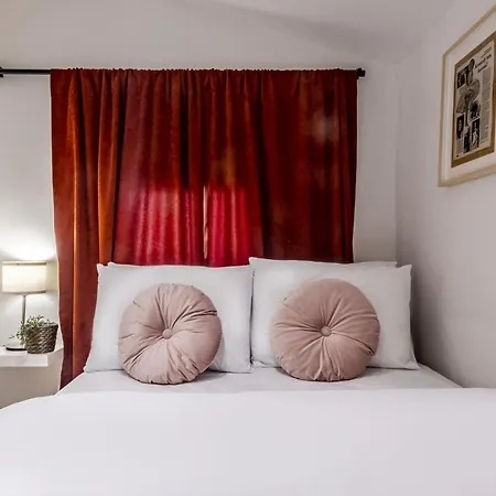 Lovely Flat With Terrace On Istiklal Street * Istanboel